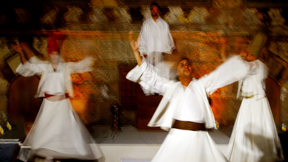 Исполнение суфийского танца в Каире